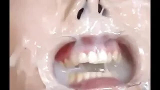 تمتص والكمامات ، لكنها لا تطلق القضيب افلام سكسي سوري من الفم