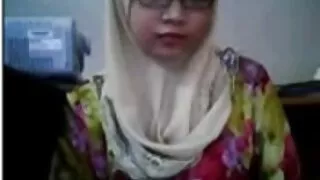 حسنا ، دعونا سكسي سؤري نعطي اللسان وابتلاع نائب الرئيس