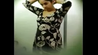محلية الصنع الإباحية فتاة في سراويل سكسي ولد سوري