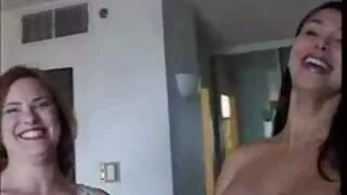قطع سفاح فيديو سكسي سوري المحارم مثلية الجنس & # 34; أمي وابنة & # 34;