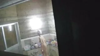 ضغط الرجل على سوري سكسي كس فتاة عالقة