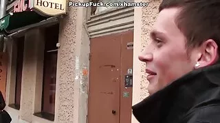 نحيل نموذج بالإصبع كس لعبة سكسي ولد سوري الجنس