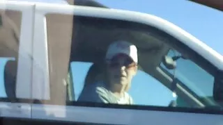 شيك جبهة تحرير مورو الإسلامية سكسيسوري يخدم السجين الديك