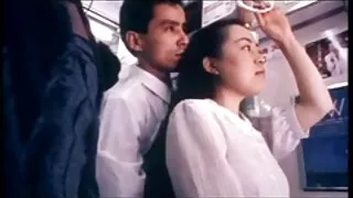 الكبار الرجل المضغ فتاة في السراويل القصيرة سكسي سوري حار