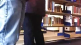 دمية سالتا يقفز على صديق القضيب في غرفة فيديو سكسي سوري النوم